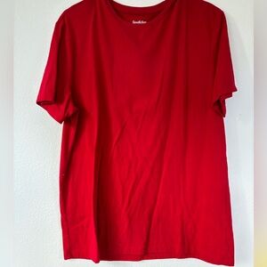 excellent condition men’s red shirt